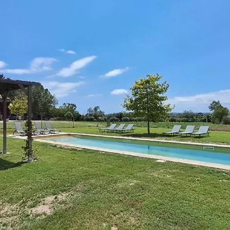 Mit Privatpool Fuer 8 Personen Und 7 In Demporda, Costa Brava *