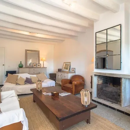 Mit Privatpool Fuer 8 Personen Und 7 In Demporda, Costa Brava