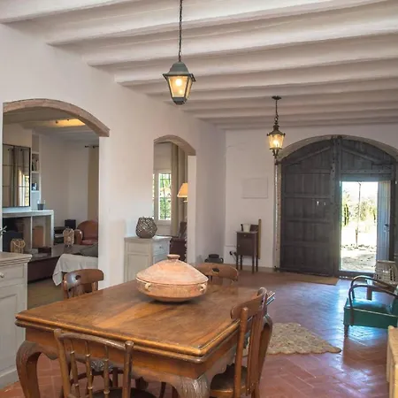 Mit Privatpool Fuer 8 Personen Und 7 In Demporda, Costa Brava * La Tallada
